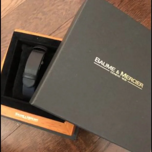 Watch - Picture 3 of 4